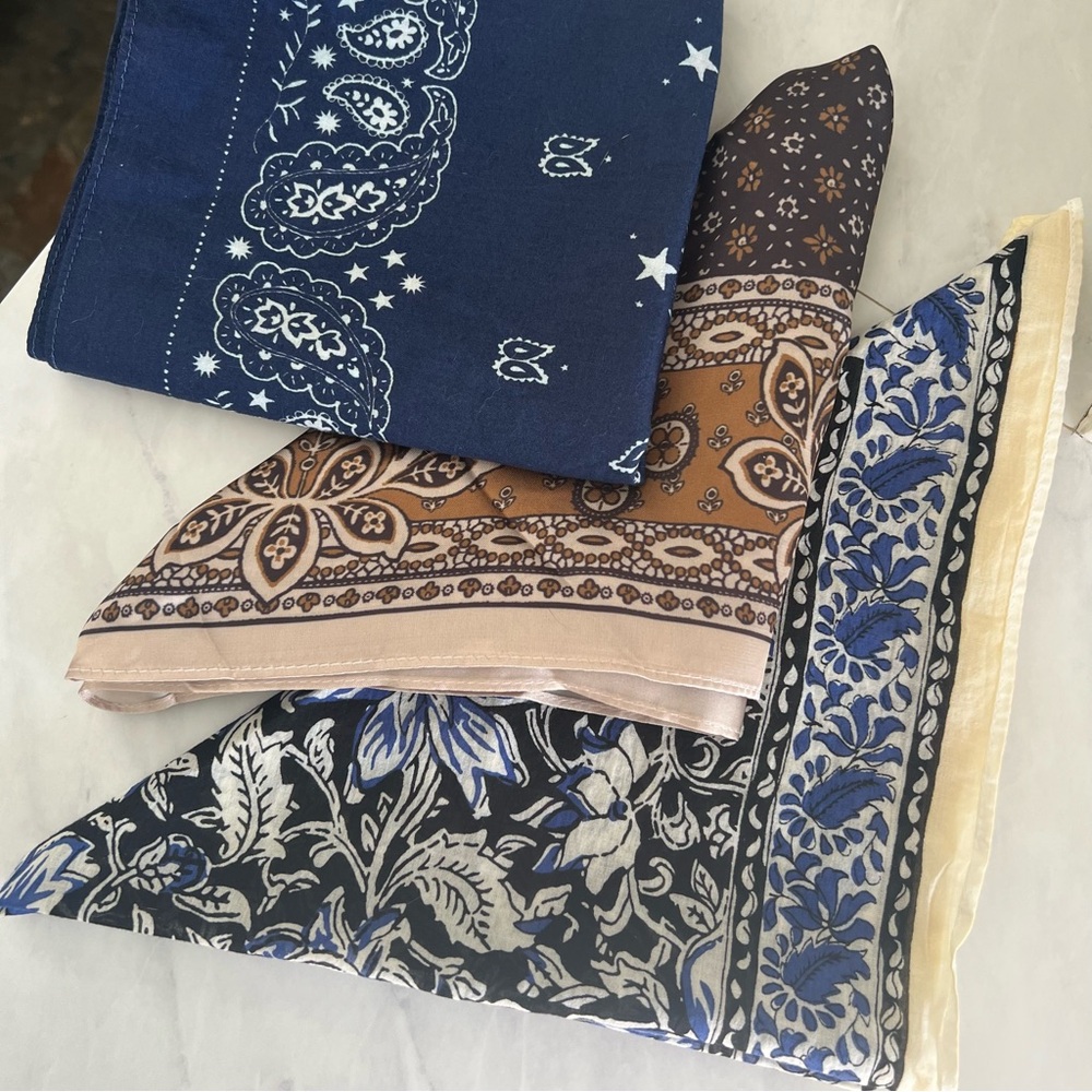 Bundle of bandanas/ head scarves (Madewell, Aerie, & AE)